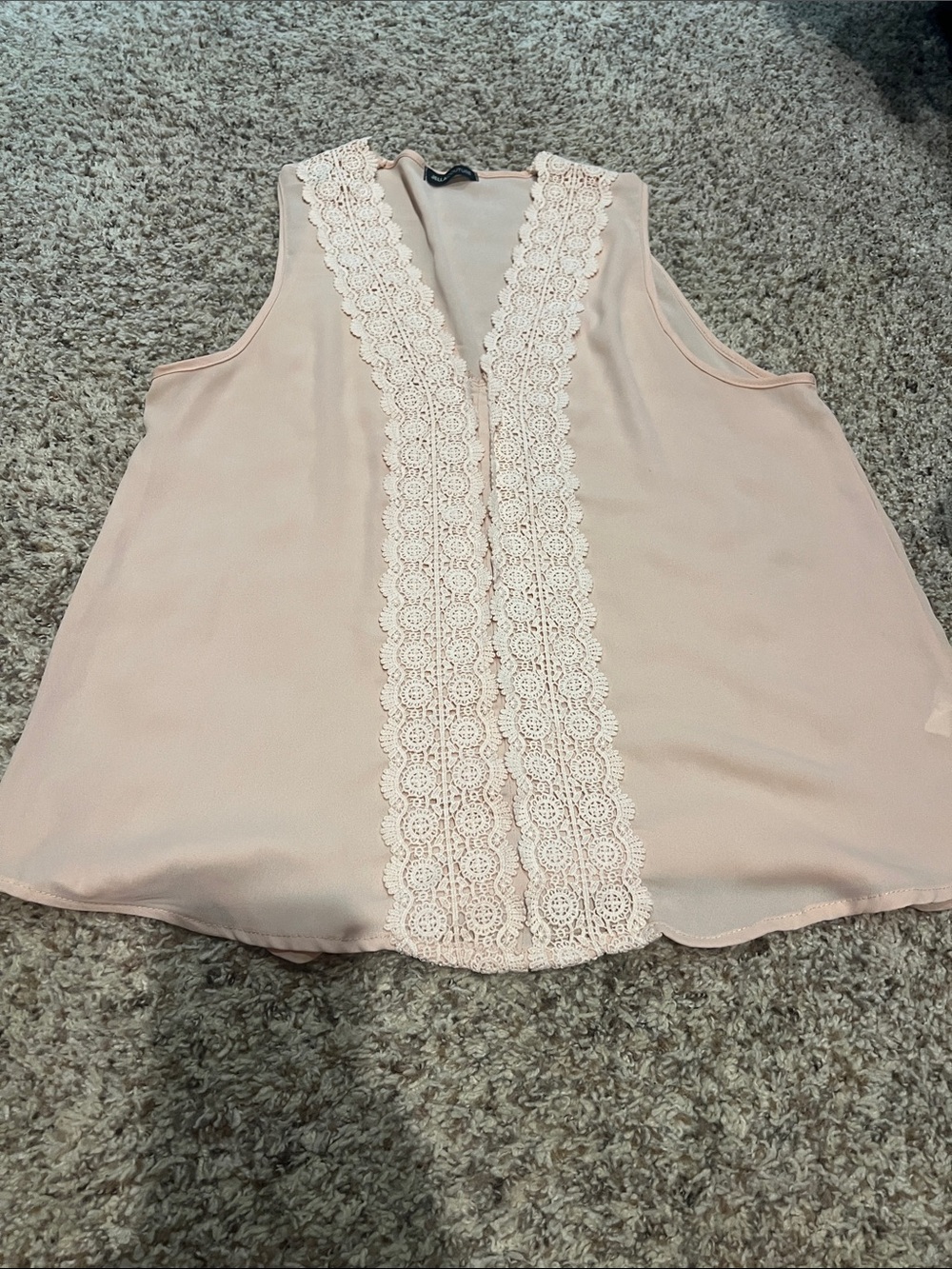 Jella Couture Blush Lace-Trim V-Neck Cami